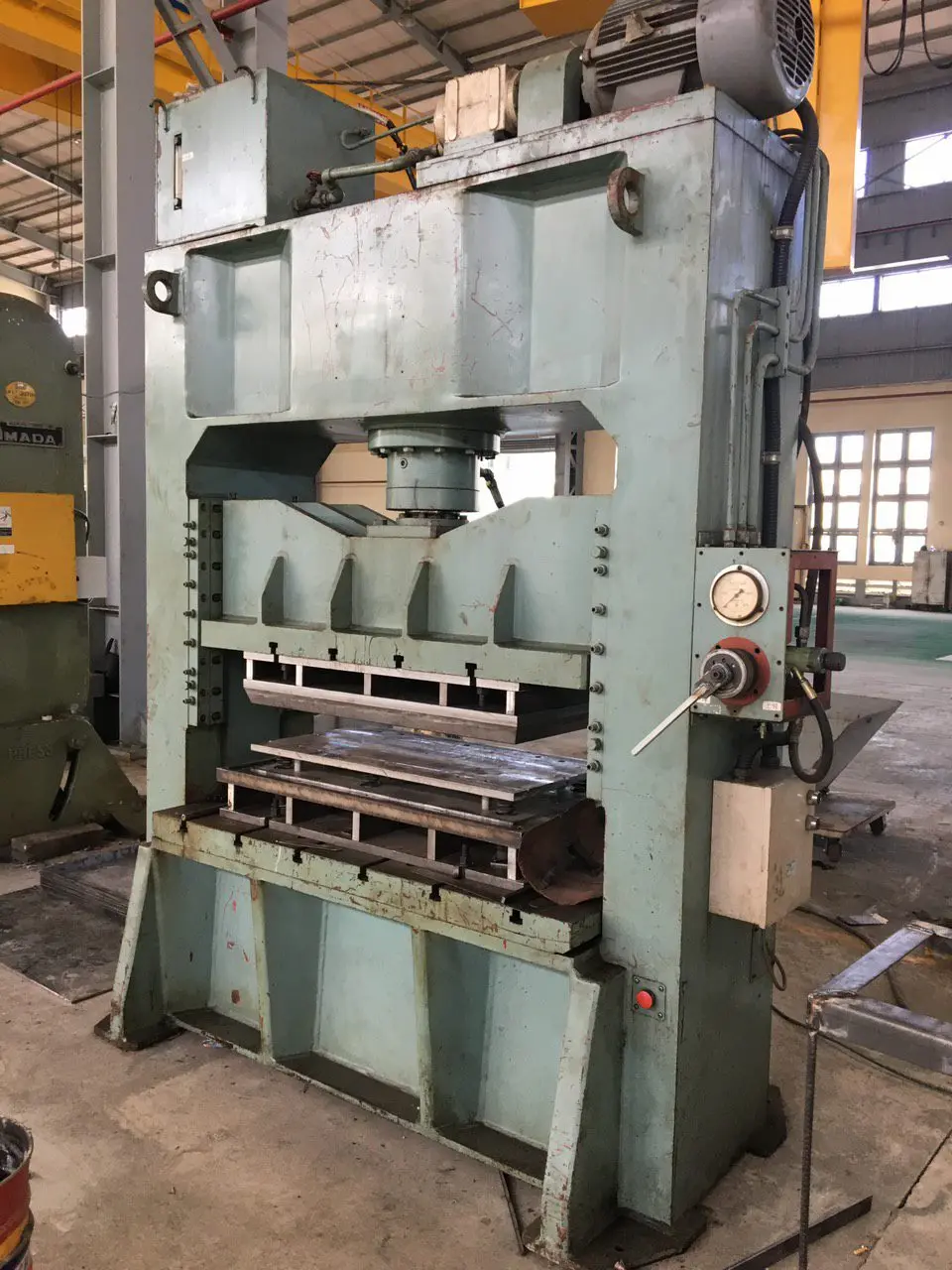 hydraulic press machi